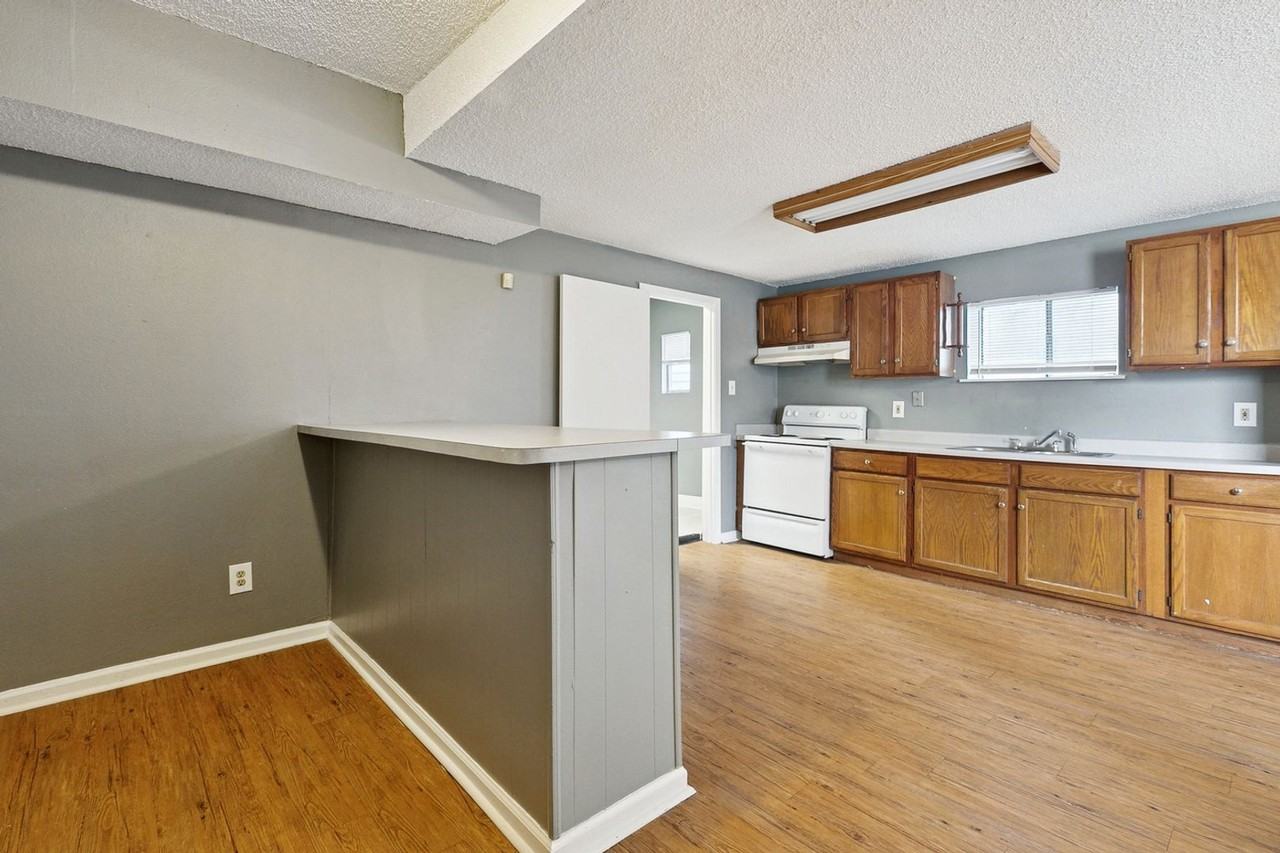 416 Evelina St - Photo 3 of 11