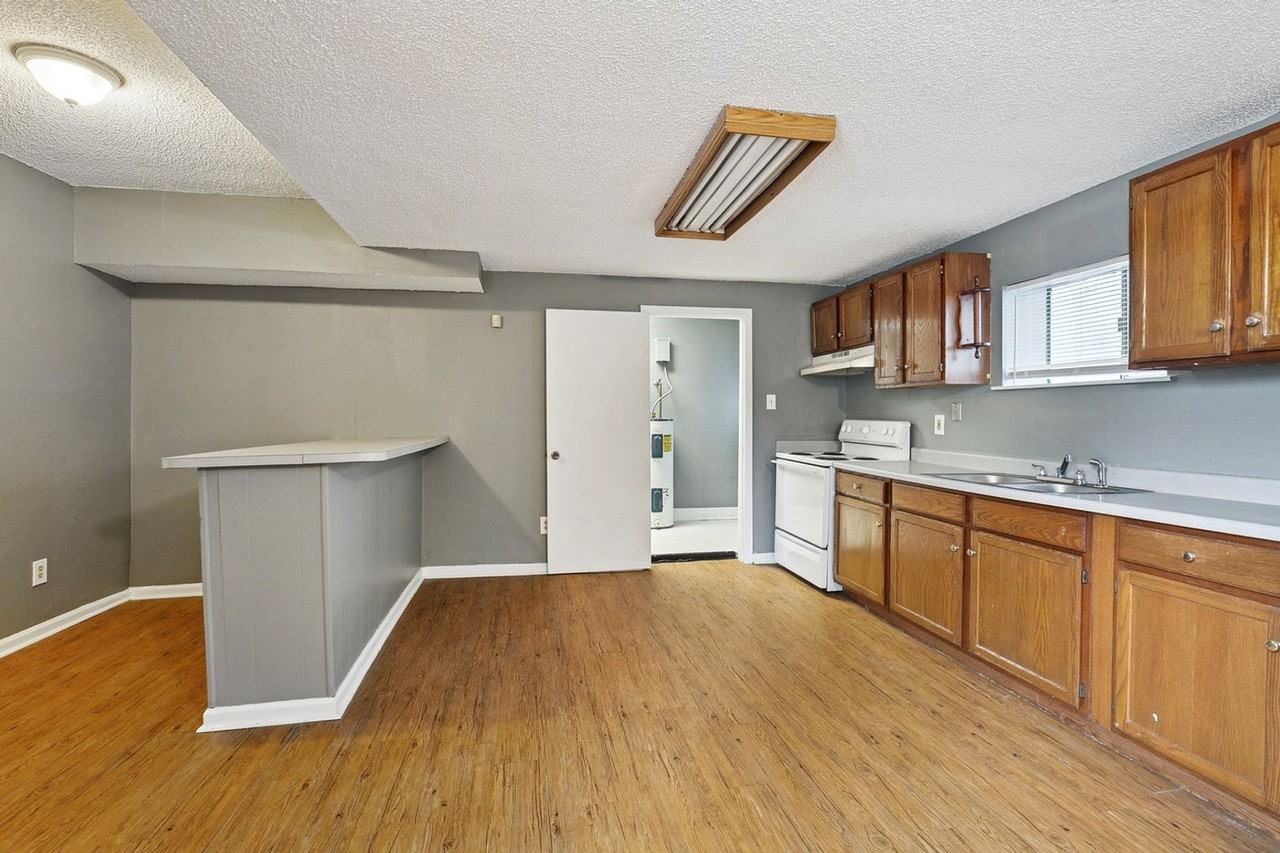 416 Evelina St - Photo 4 of 11