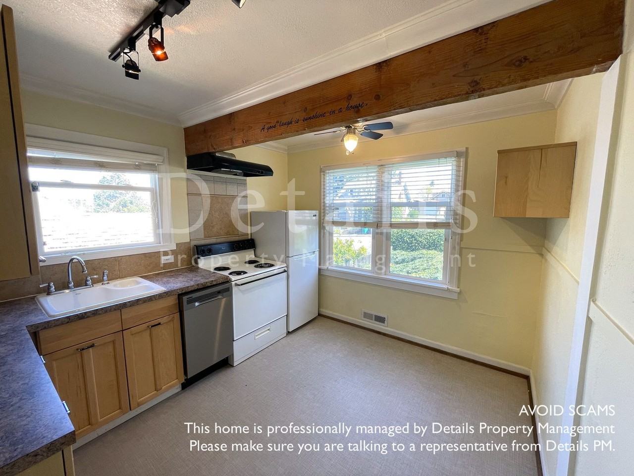 1101 High Ave - Photo 4 of 17