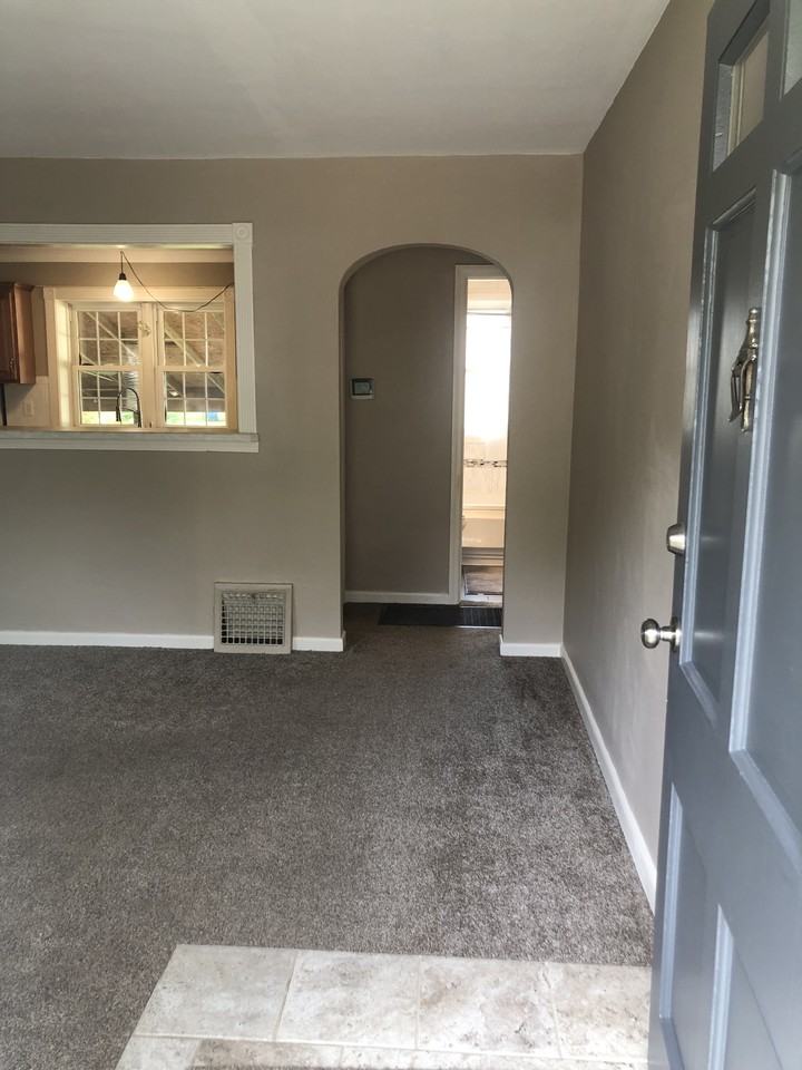 11 Saint James Ct #NA - Photo 2 of 16