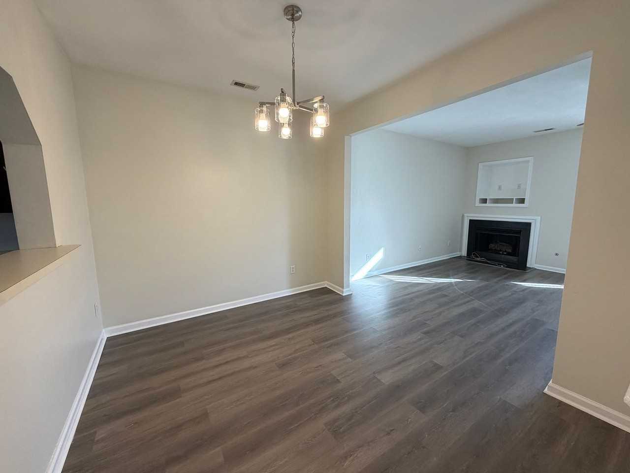 9 Reef Ct - Photo 2 of 13