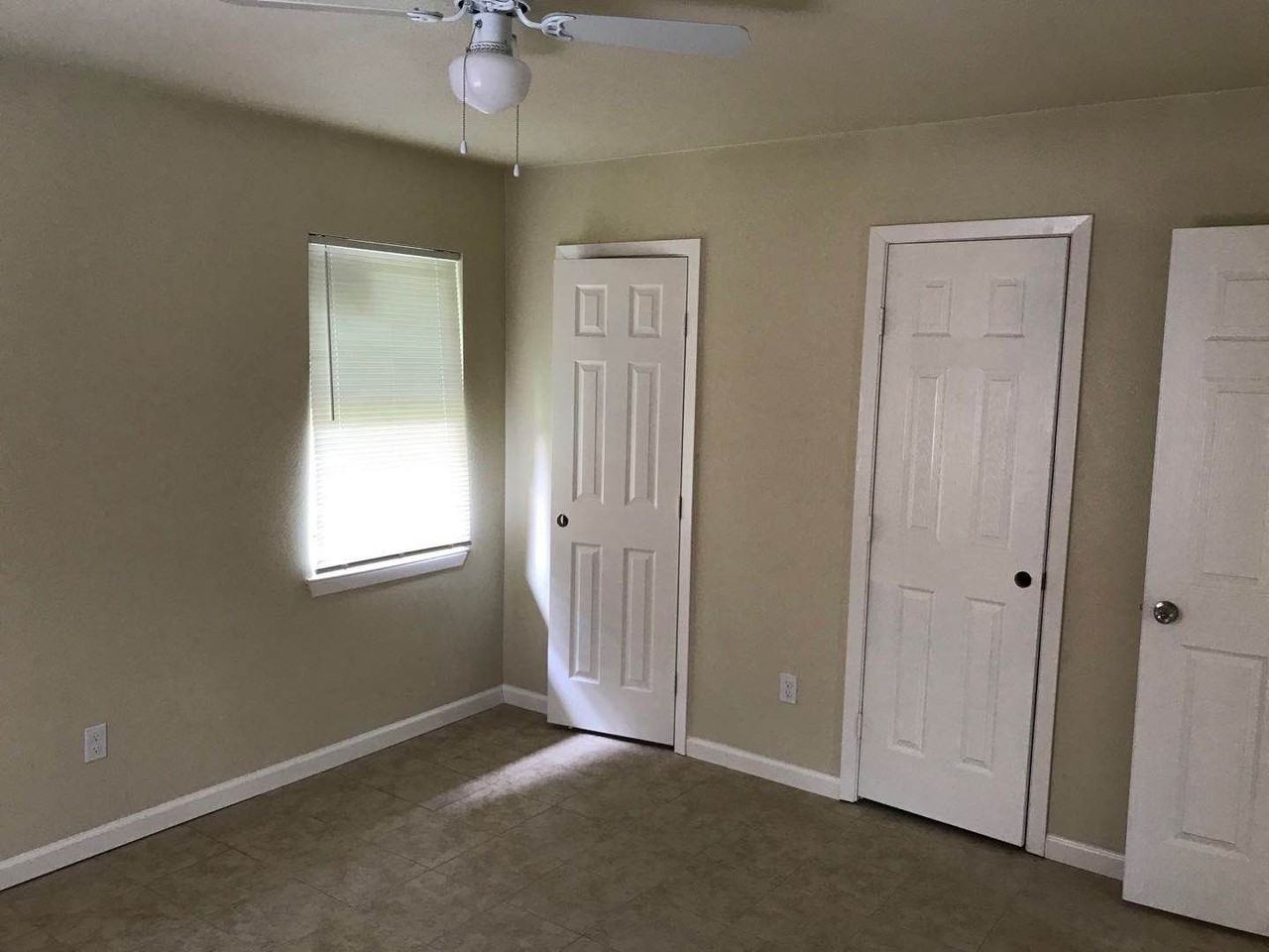 534 W Kearney St - Photo 2 of 12