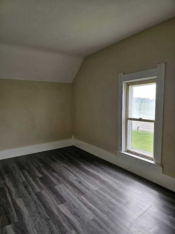 3132 Us Highway 6 - Photo 6 of 8