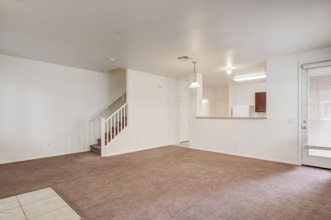 3019 S 101st Ave - Photo 4 of 13