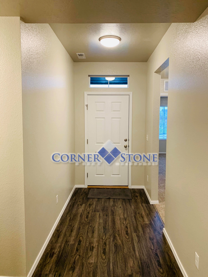 4480 W Everest St - Photo 2 of 16