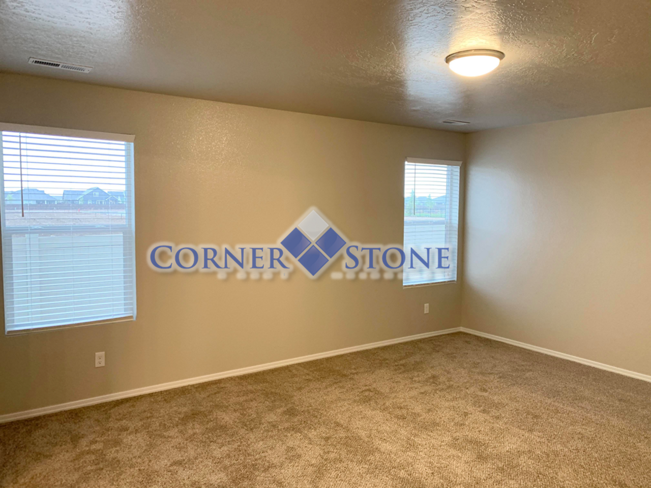 4480 W Everest St - Photo 7 of 16