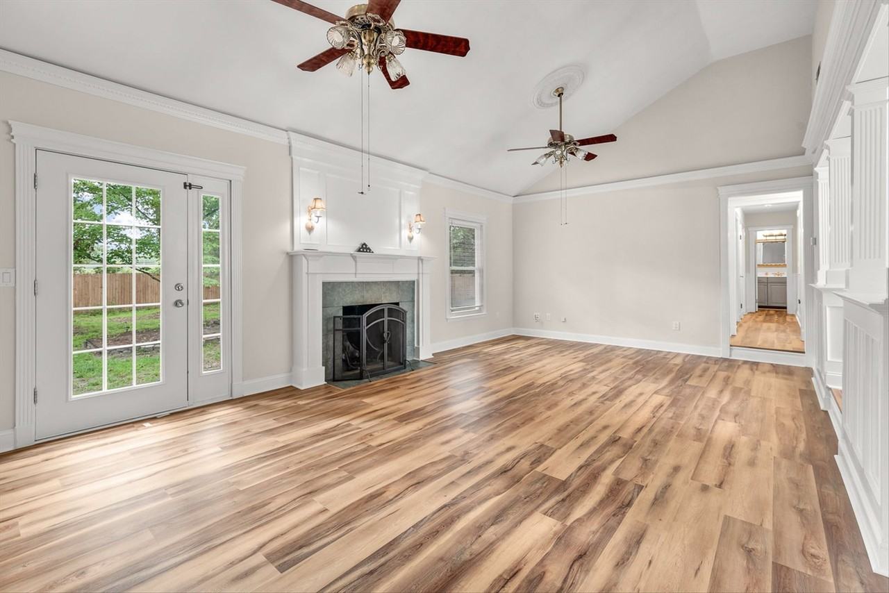 119 Summercourt Dr - Photo 3 of 24