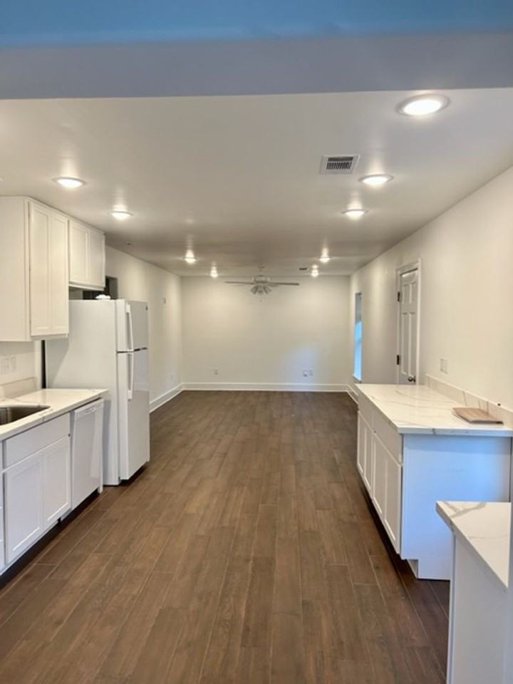 1018 W 25th Ave #SFR - Photo 3 of 9