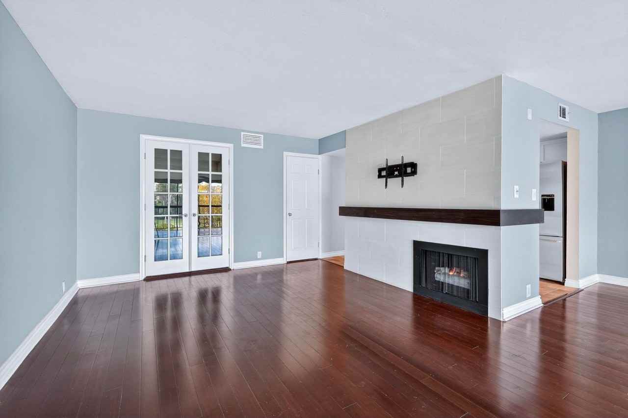 2564 Navarra Dr #101 - Photo 6 of 30