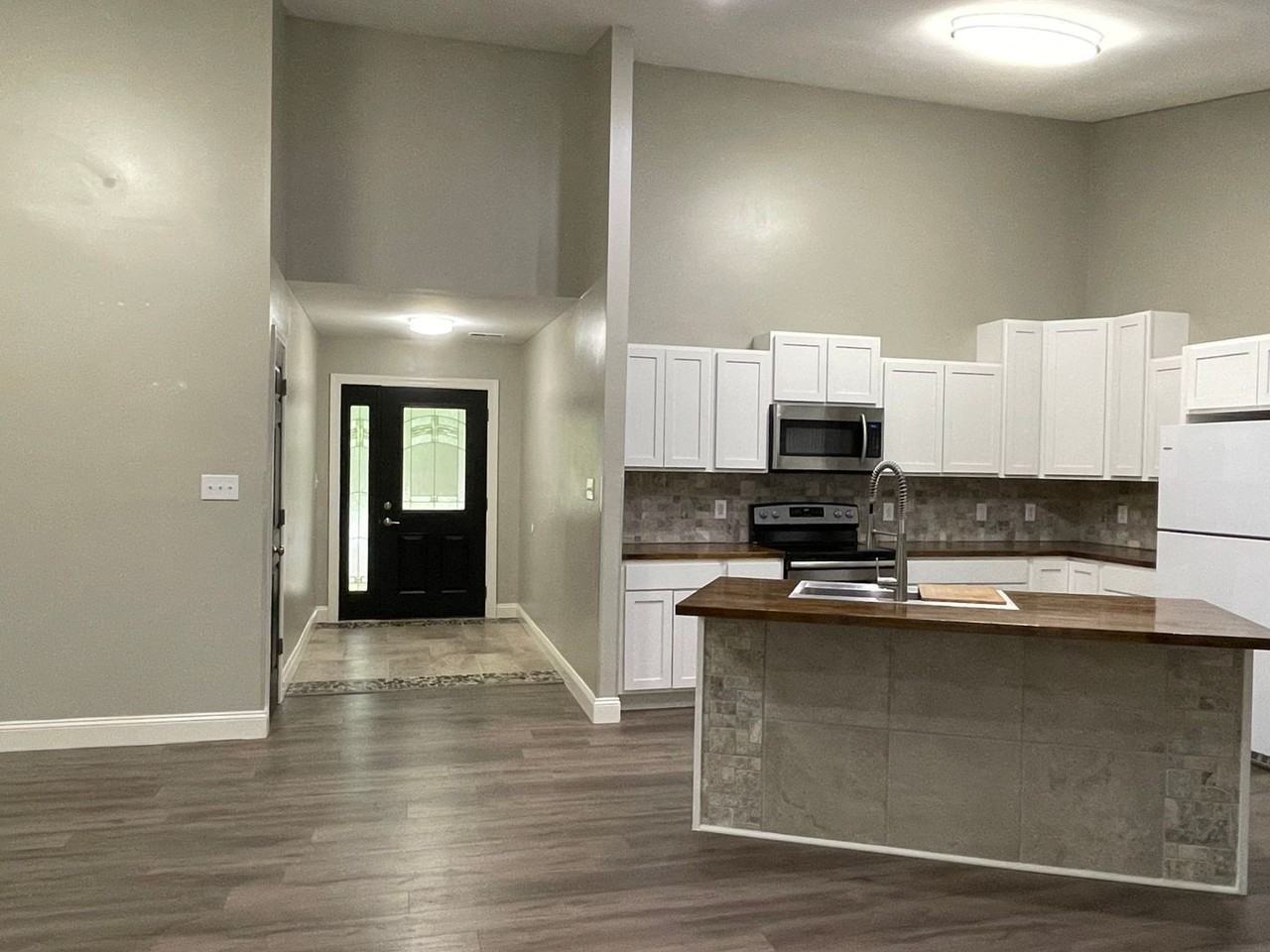 5513 Gondolier Dr - Photo 7 of 20