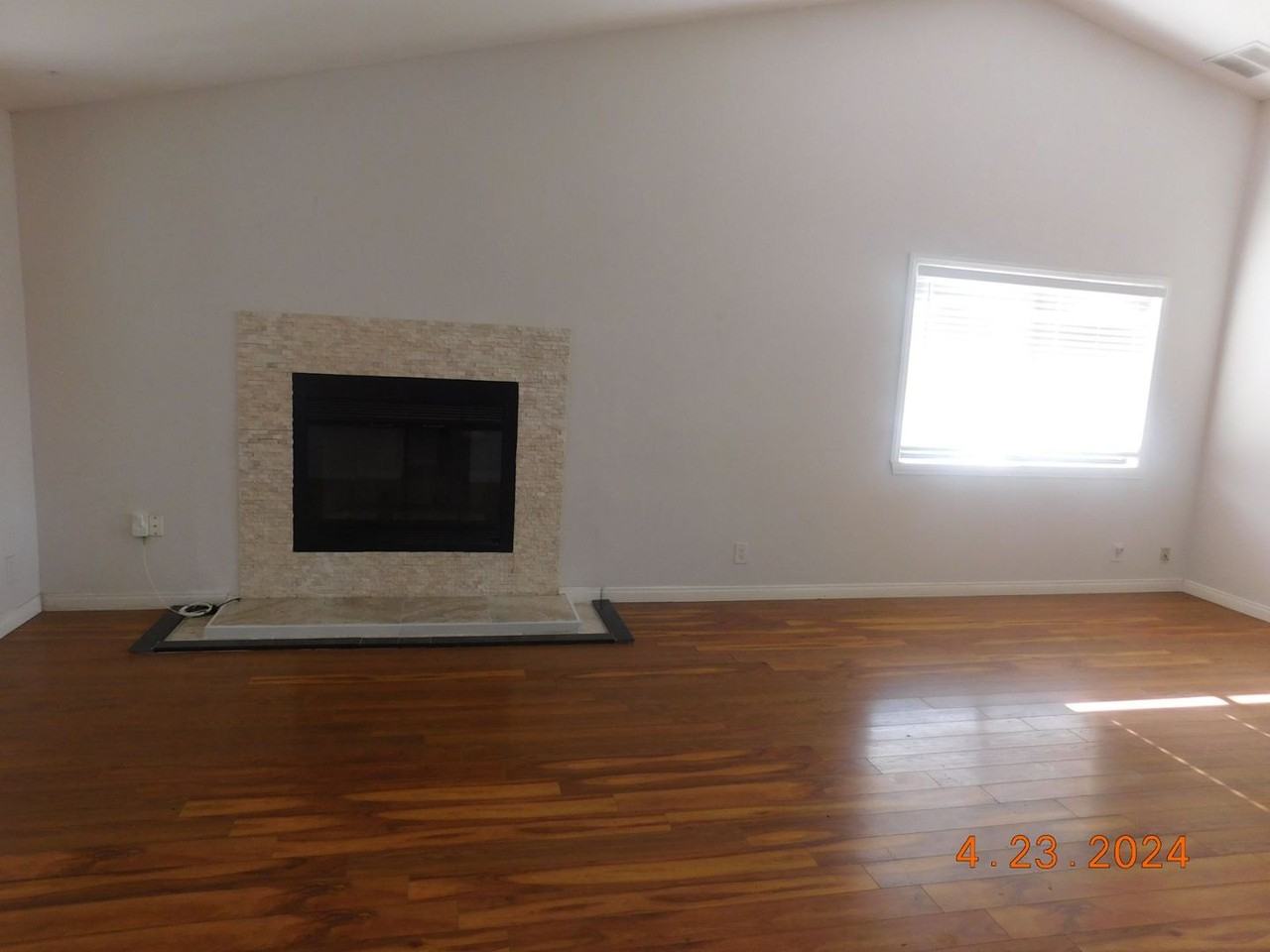 1232 Mandy Ct - Photo 5 of 15