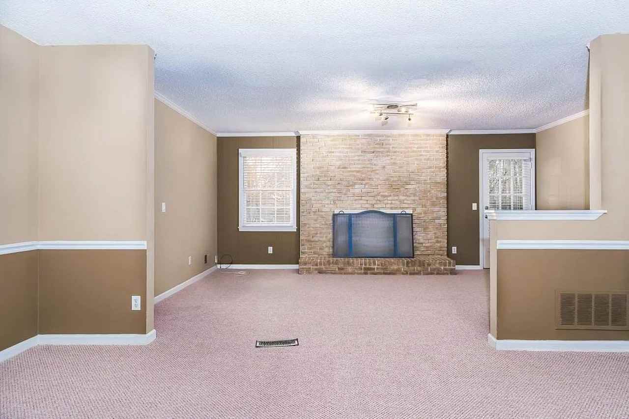 318 Netherland Dr - Photo 6 of 24