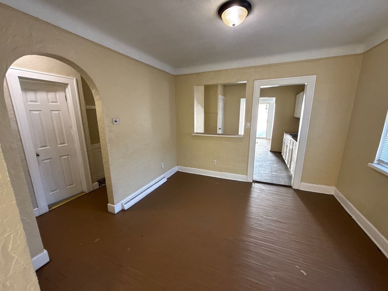 2102 Airline Ave - Photo 3 of 7