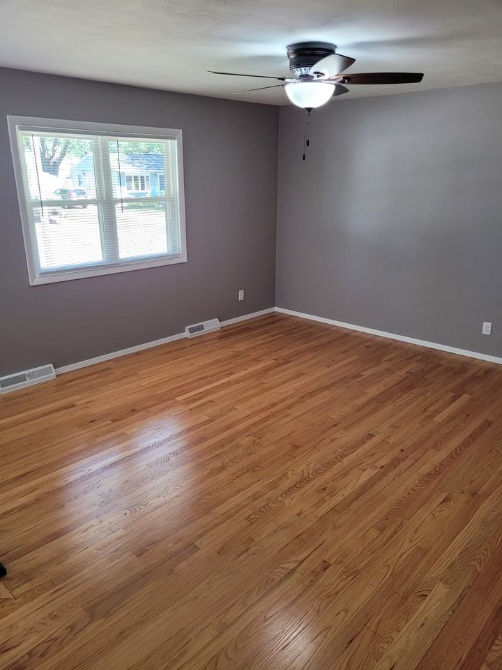 2021 W 35th St #NA - Photo 2 of 22