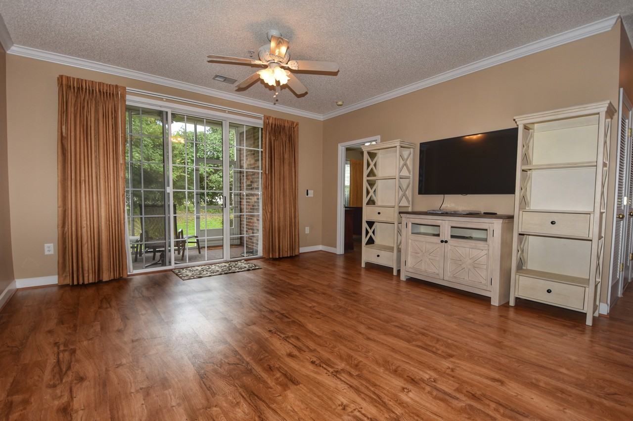 5801 Oyster Catcher Dr #913 - Photo 6 of 16