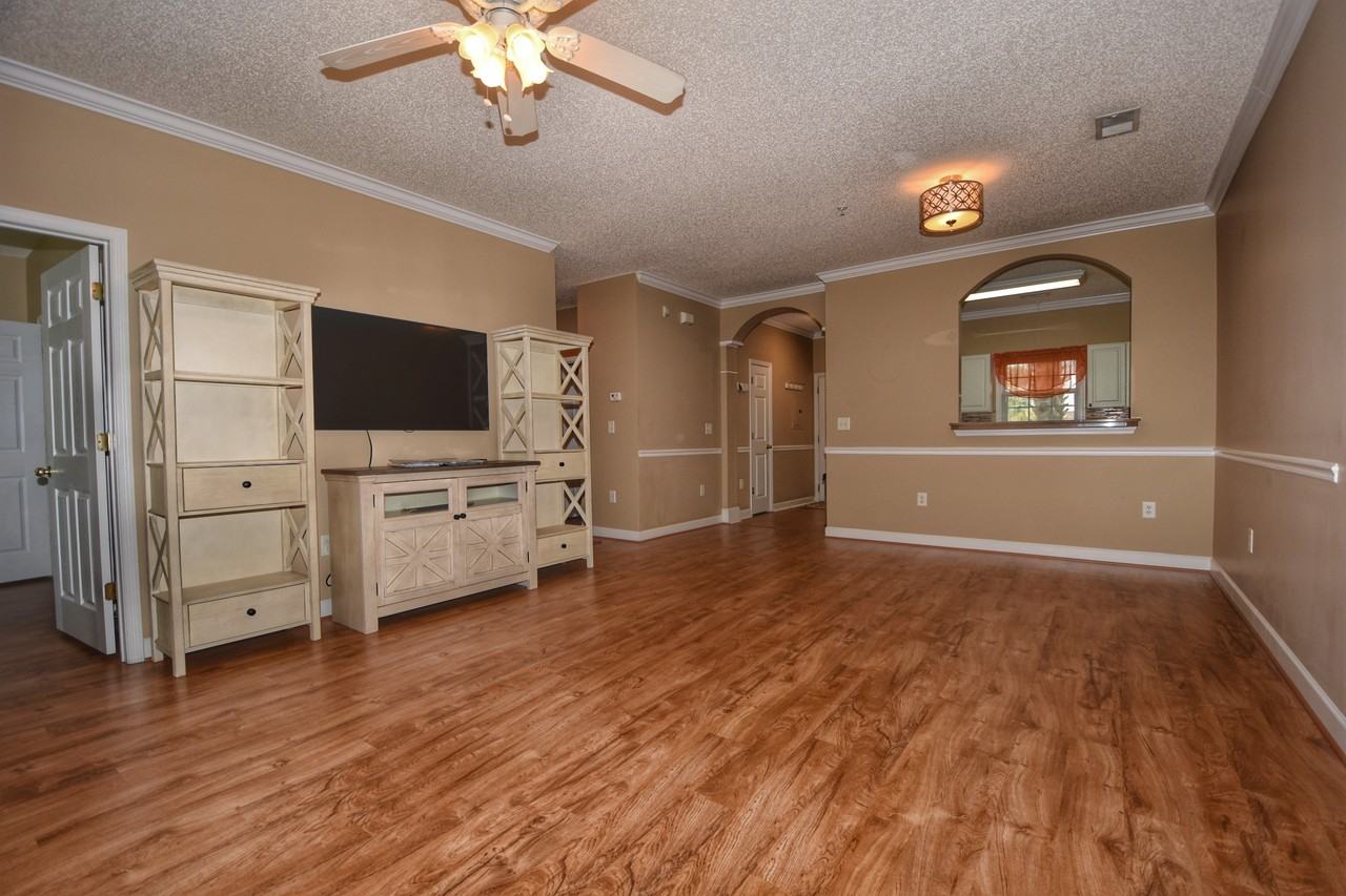 5801 Oyster Catcher Dr #913 - Photo 7 of 16