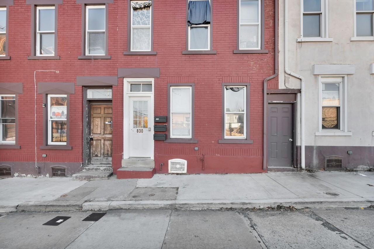 830 Chestnut St - Photo 2 of 11