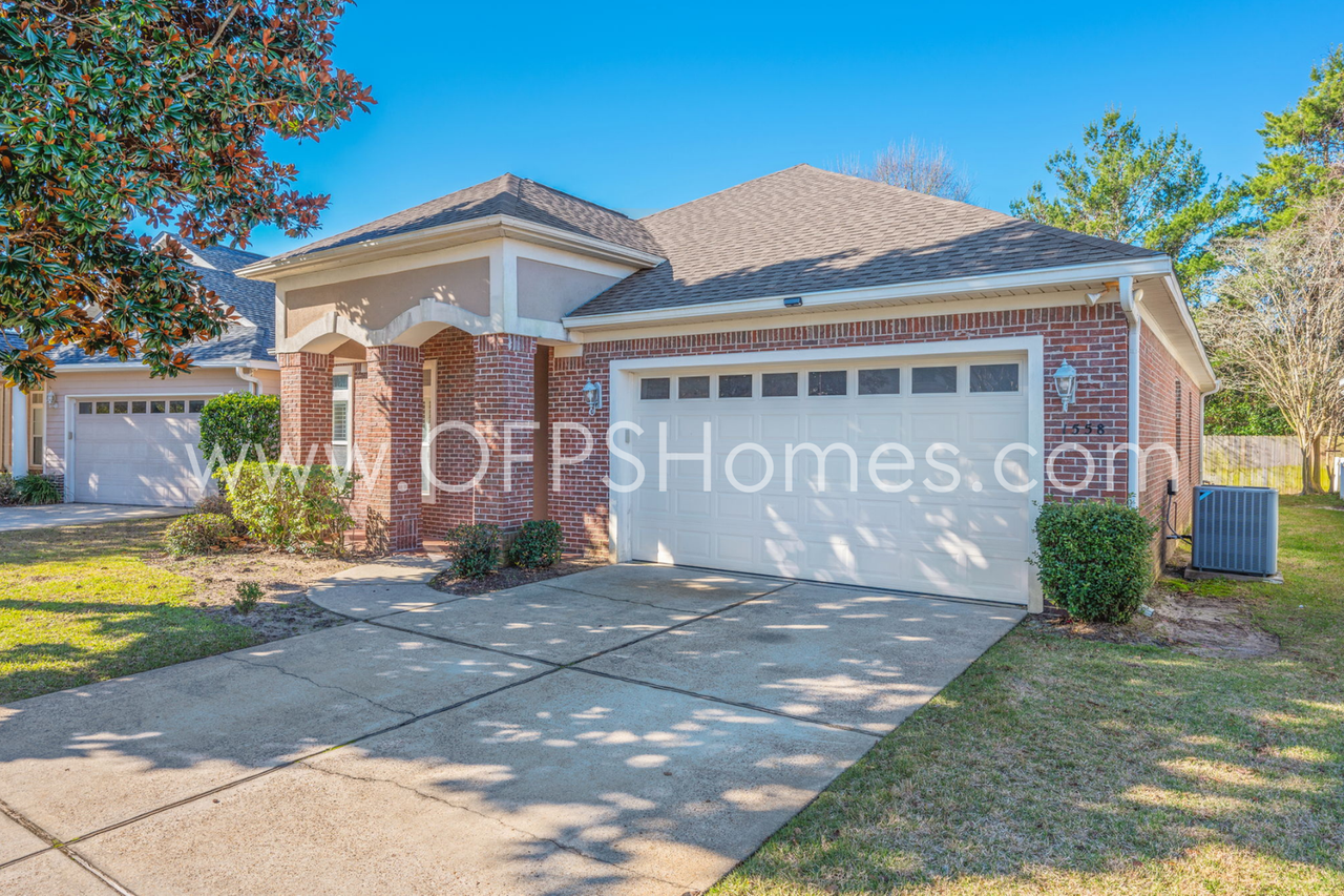 1558 Venice Ave - Photo 3 of 33