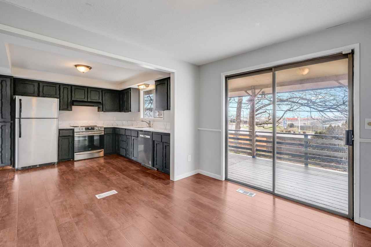 3823 Ne View Pl - Photo 2 of 12