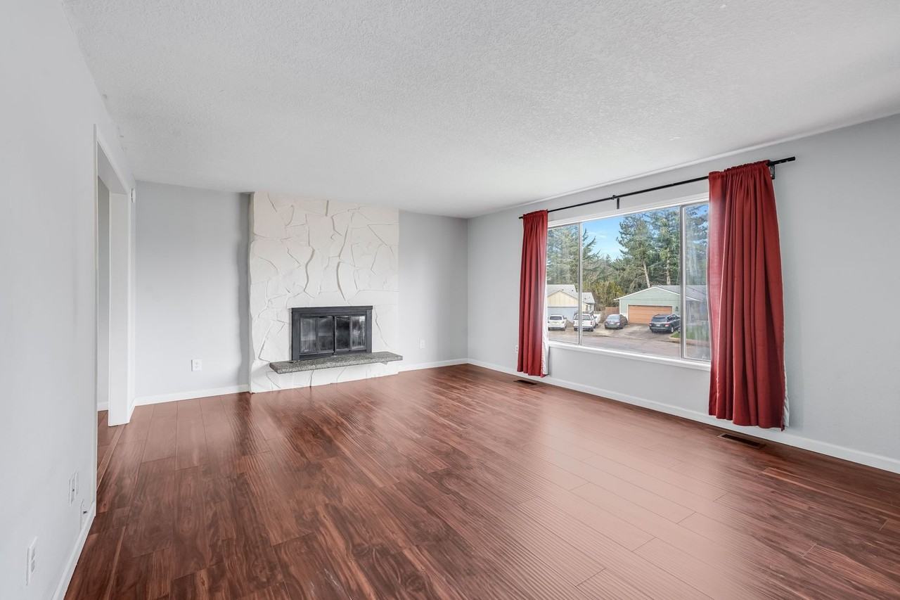 3823 Ne View Pl - Photo 4 of 12