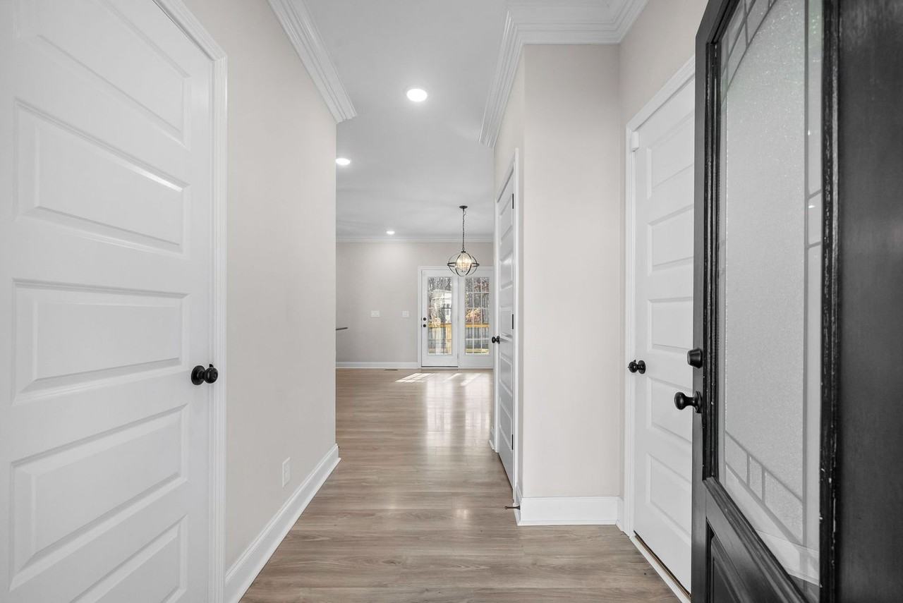 3063 Timberdale Dr - Photo 7 of 34