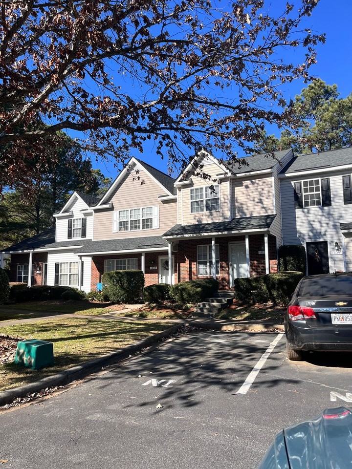 1830 Birch Heights Ct - Photo 2 of 10