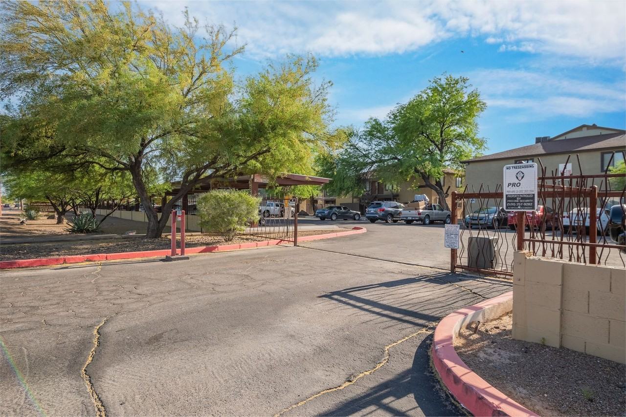 Casa Grande Village - Photo 4 of 23
