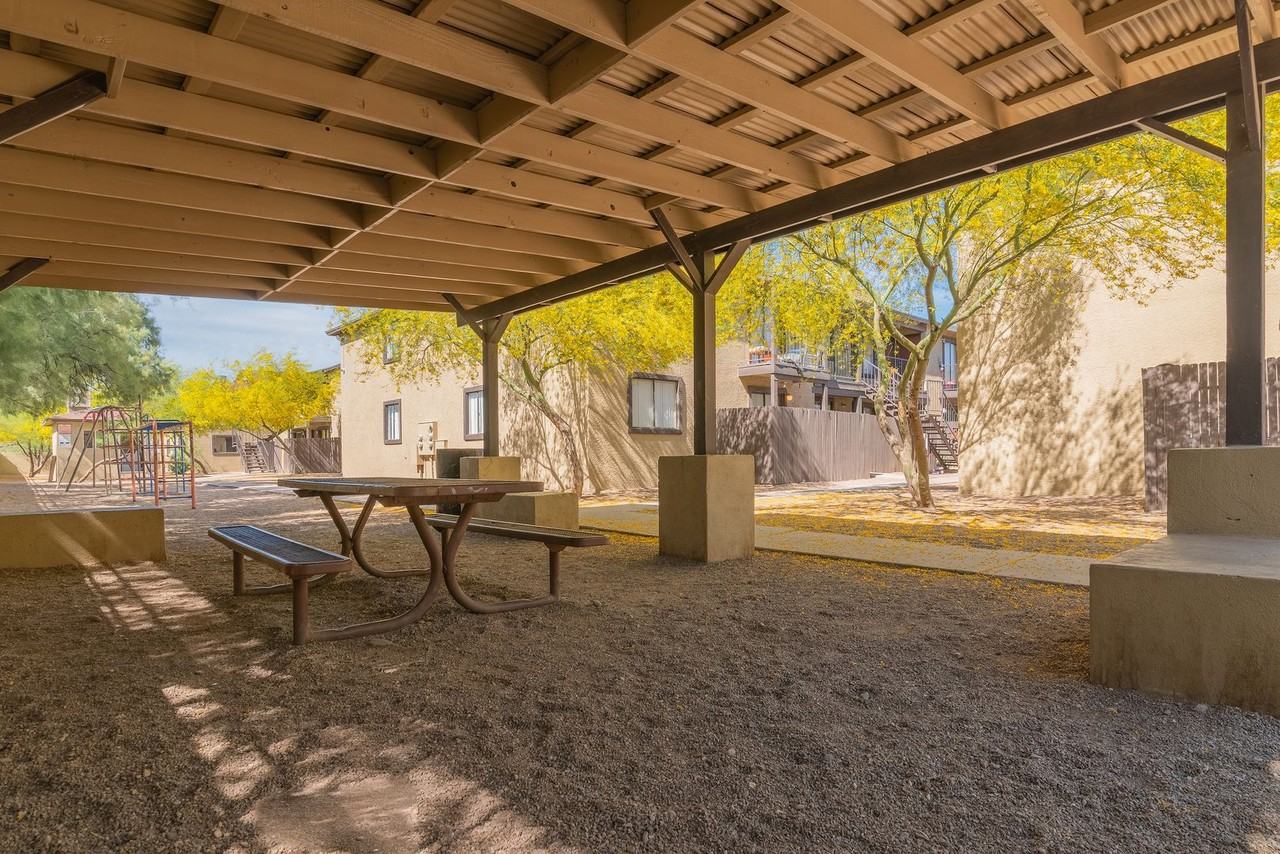 Casa Grande Village - Photo 6 of 23