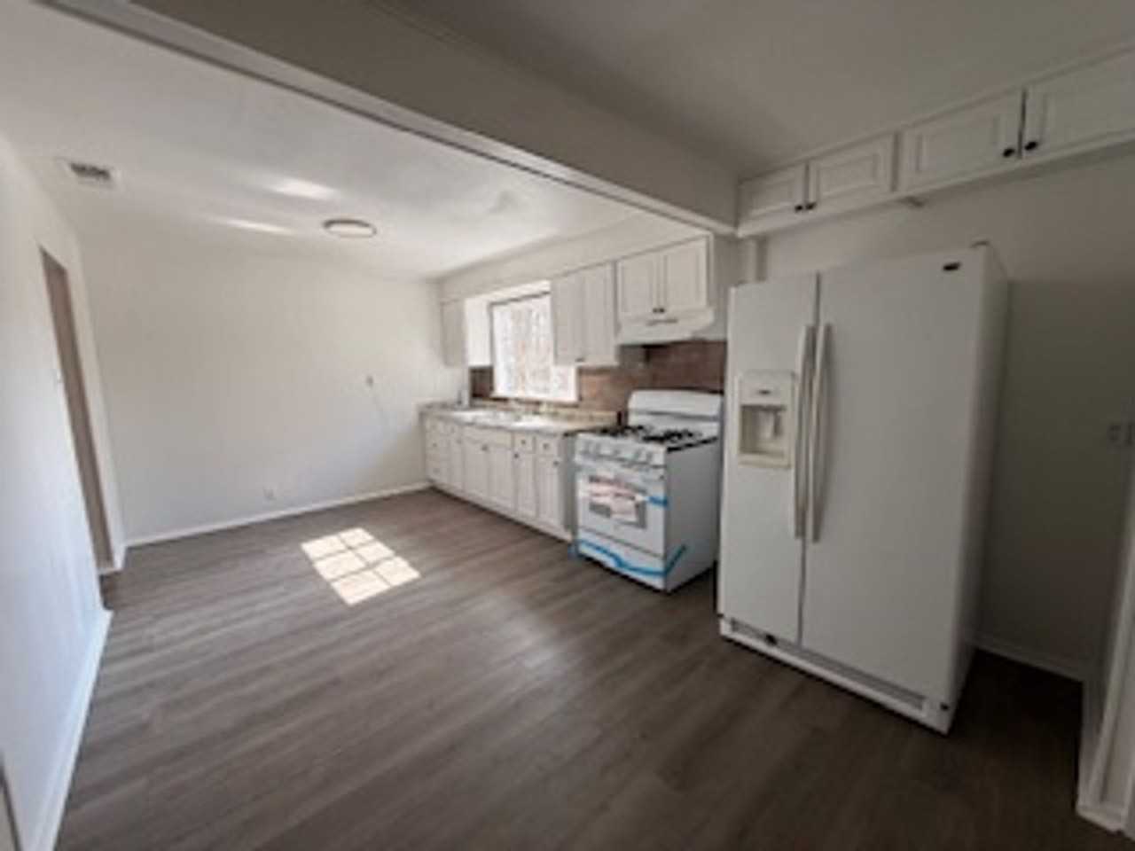 5119 Caden Dr - Photo 4 of 11