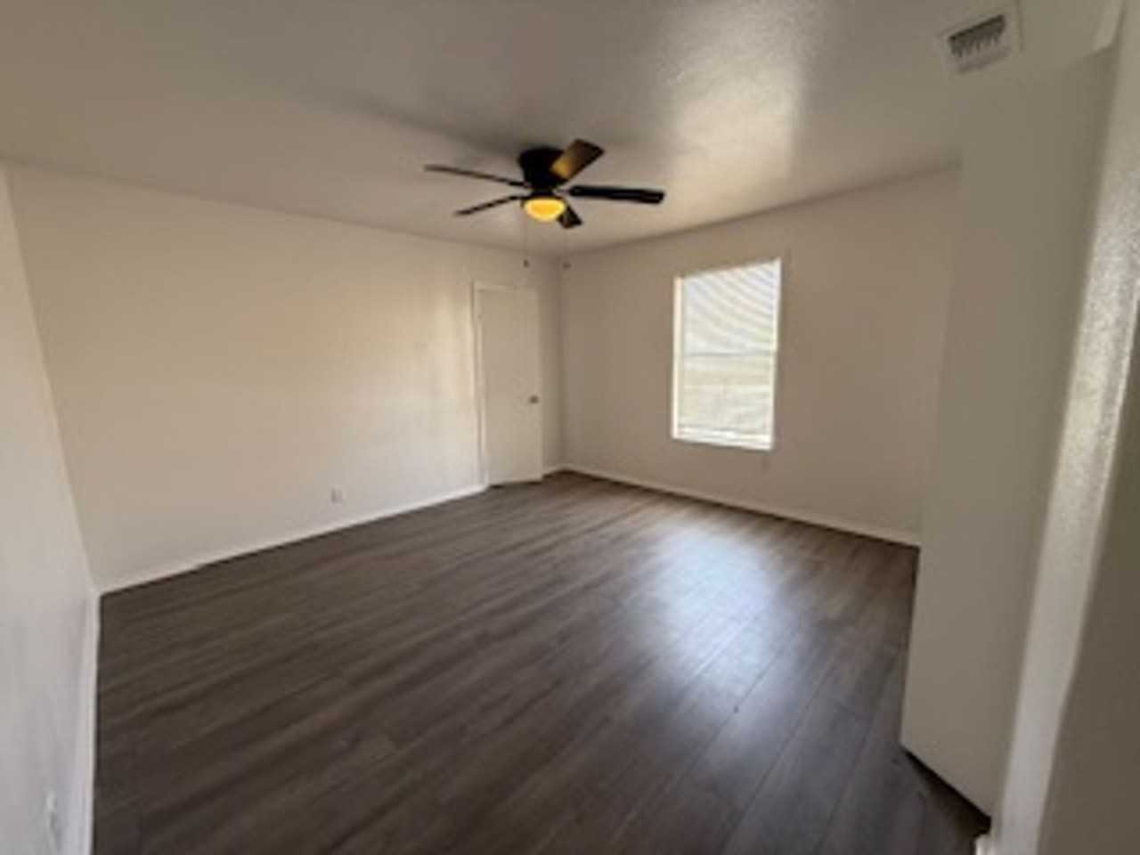 5119 Caden Dr - Photo 5 of 11