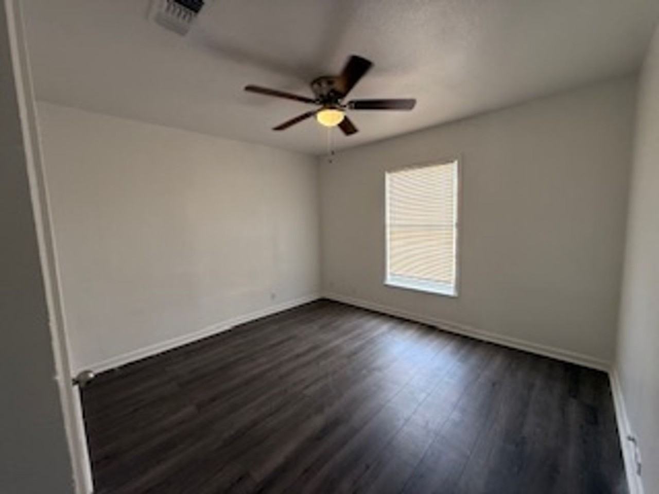 5119 Caden Dr - Photo 6 of 11