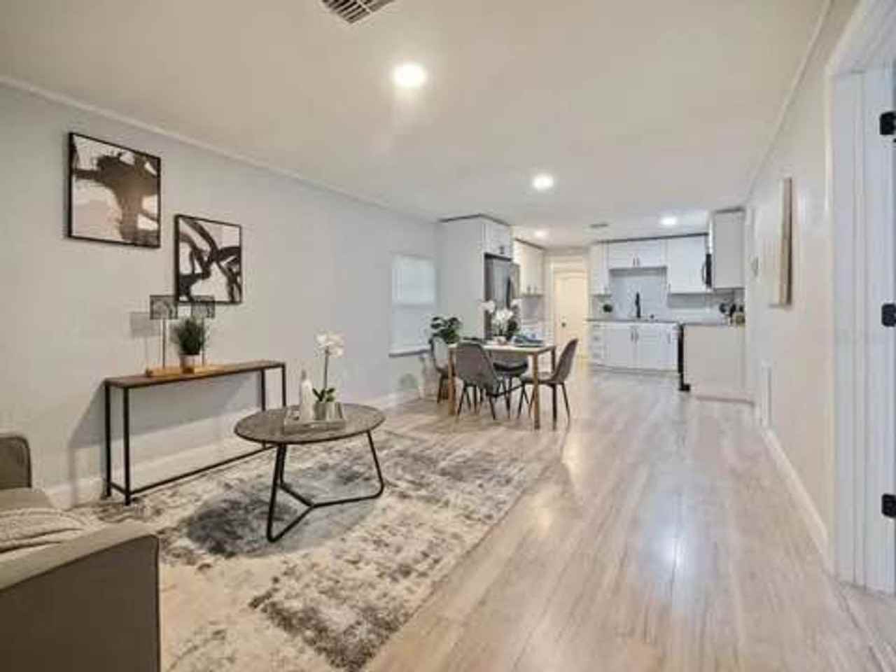 1022 Federal St - Photo 2 of 8