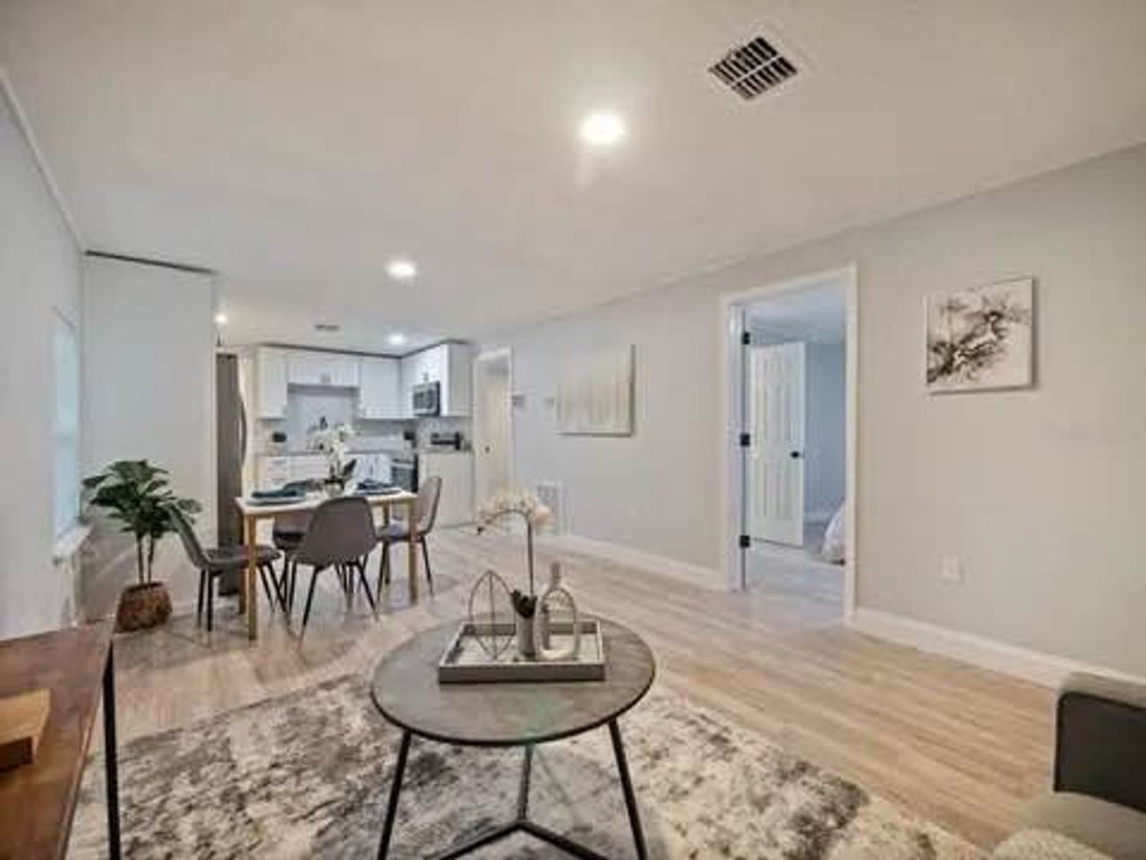 1022 Federal St - Photo 3 of 8