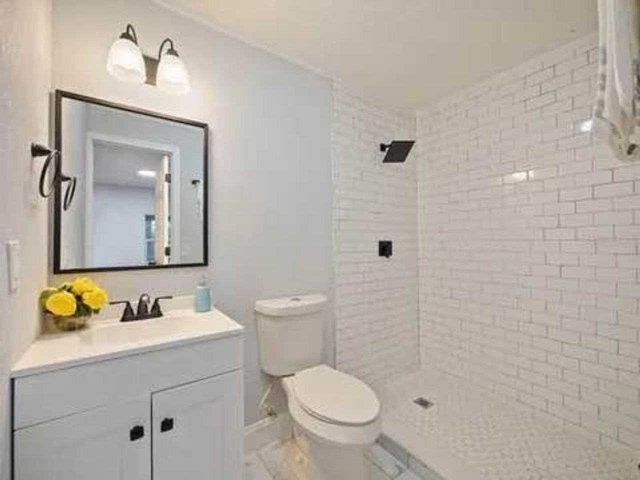 1022 Federal St - Photo 6 of 8