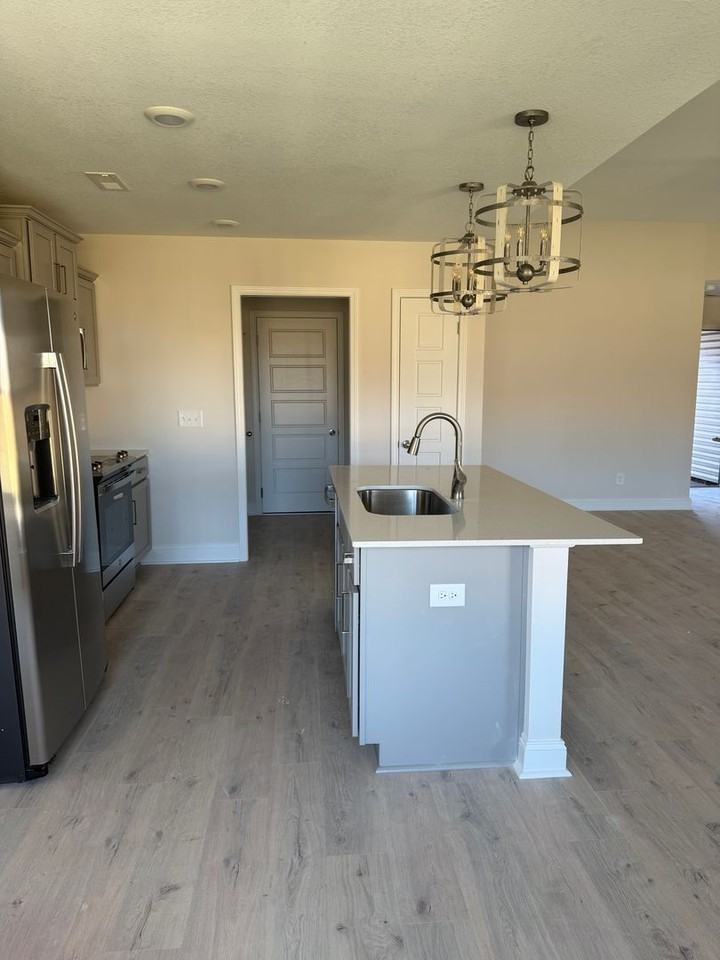 207 Donegal Dr - Photo 3 of 10