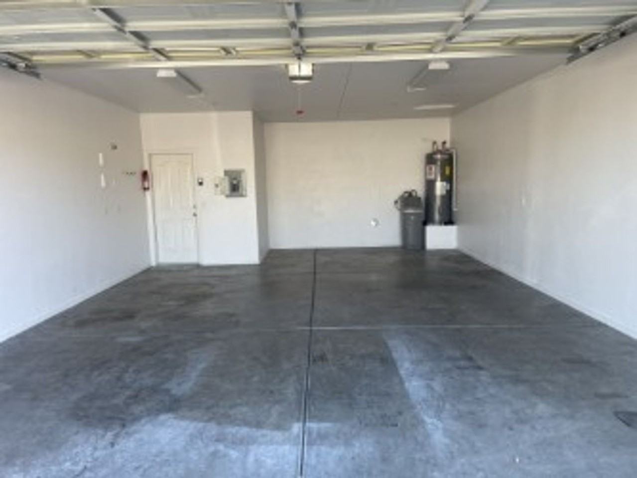 1335 Lake Havasu Ave N - Photo 3 of 24