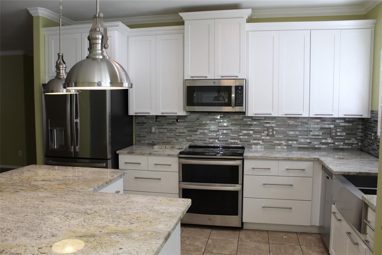 829 Dogwood Trl - Photo 5 of 21