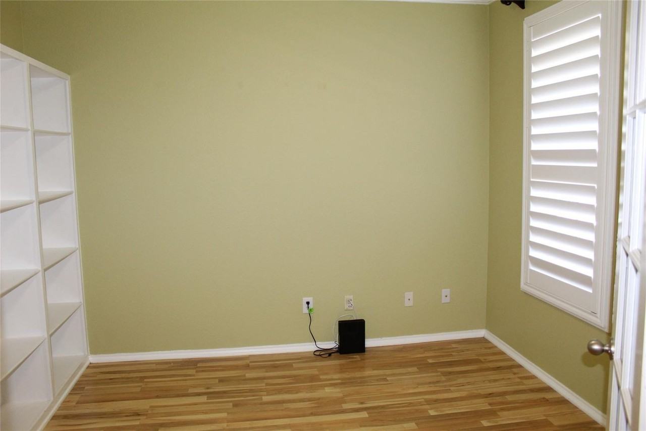 829 Dogwood Trl - Photo 7 of 21