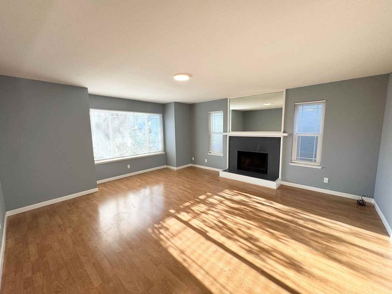 378 Meadowood Cir - Photo 5 of 24