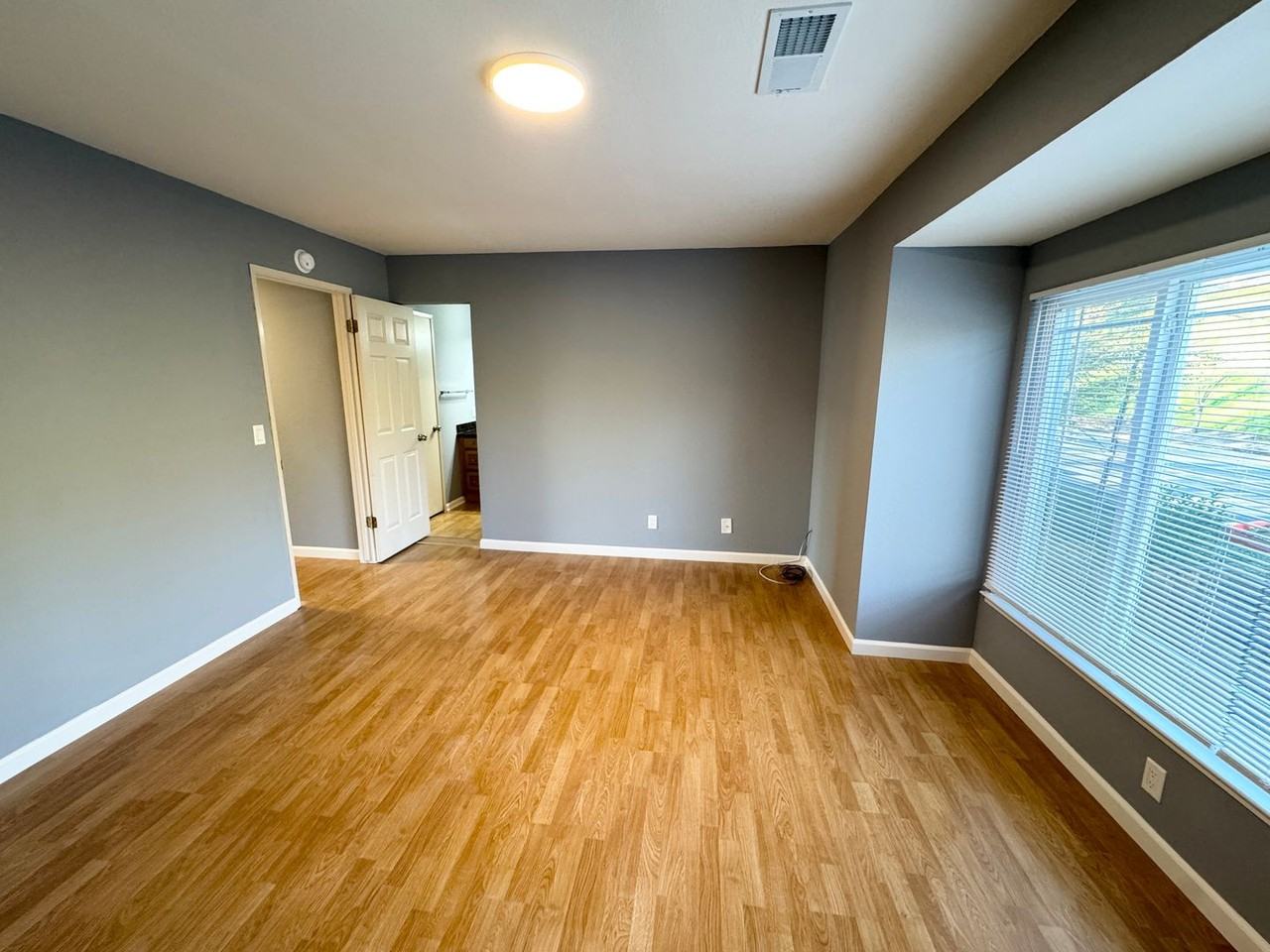 378 Meadowood Cir - Photo 7 of 24