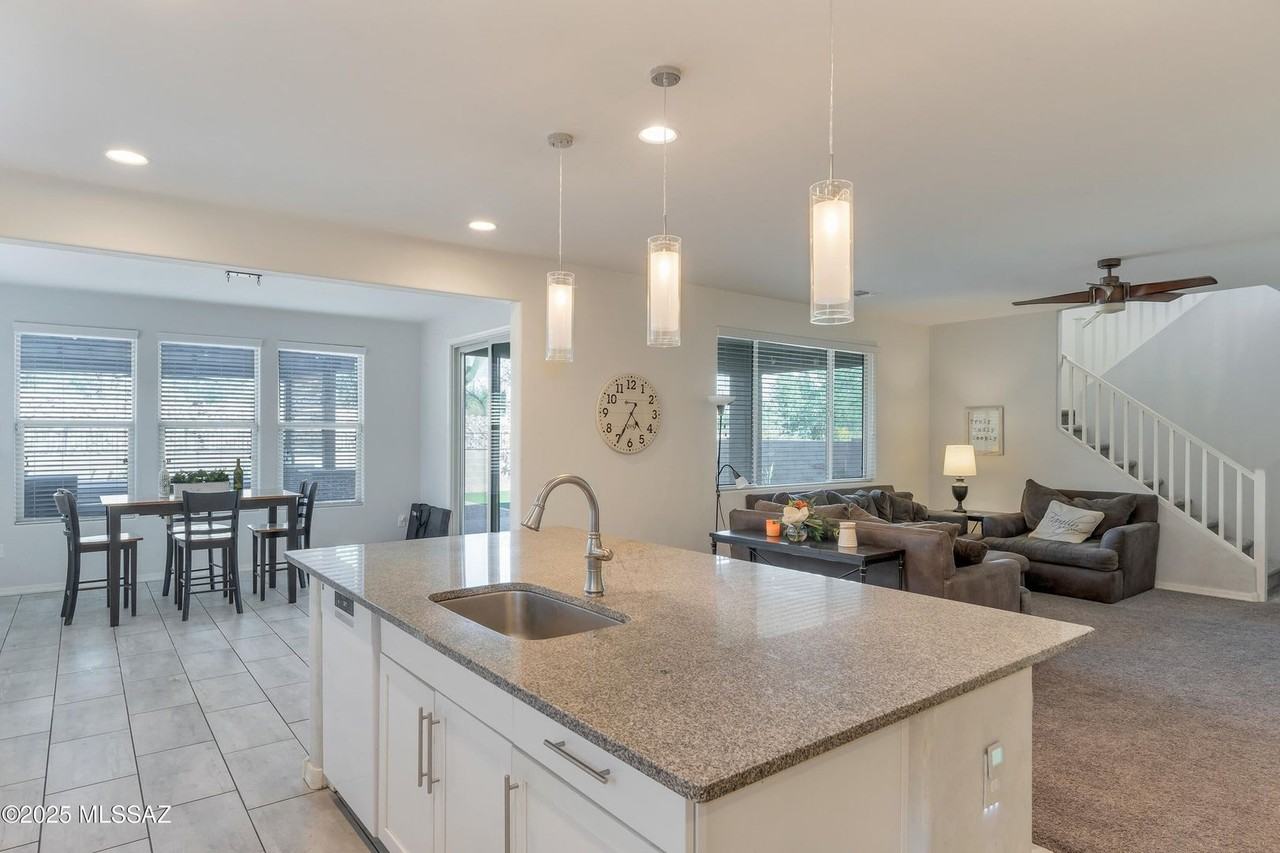 4813 W Willow Wind Way - Photo 2 of 15