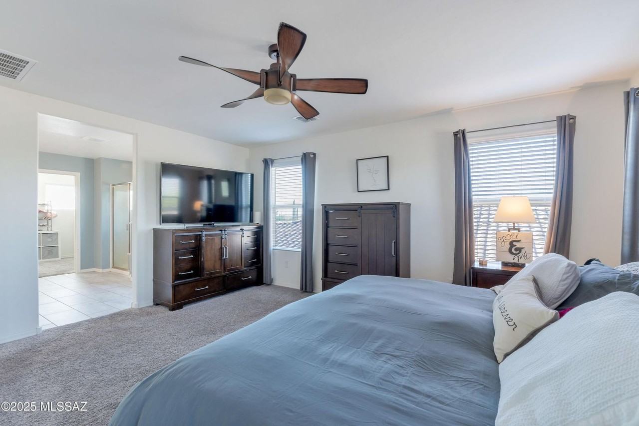 4813 W Willow Wind Way - Photo 5 of 15