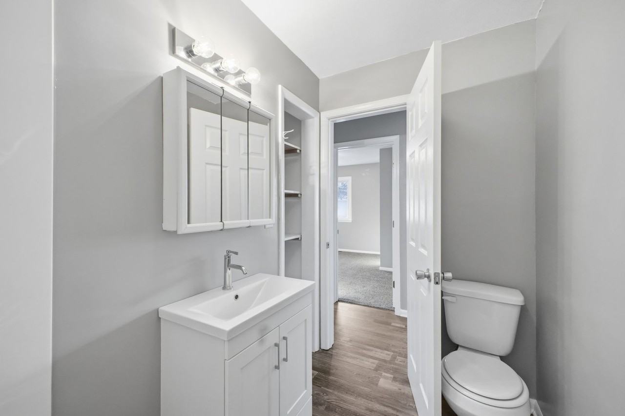 1511 S 24th St - Photo 6 of 23