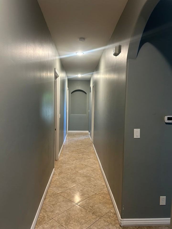 5488 E 39th St - Photo 7 of 22