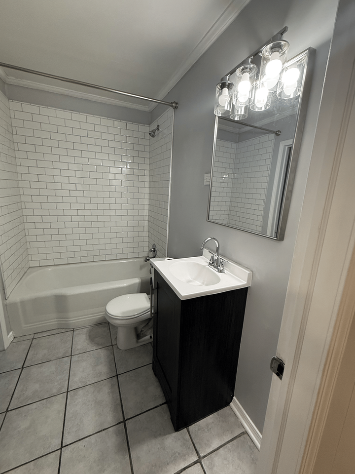 25202 Firwood Ave - Photo 5 of 15