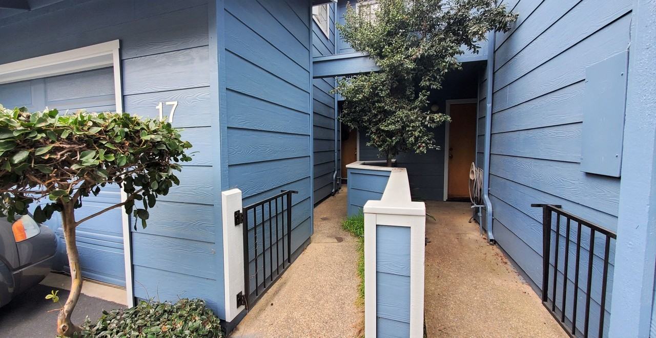 2225 Exposition Dr #17 - Photo 2 of 2