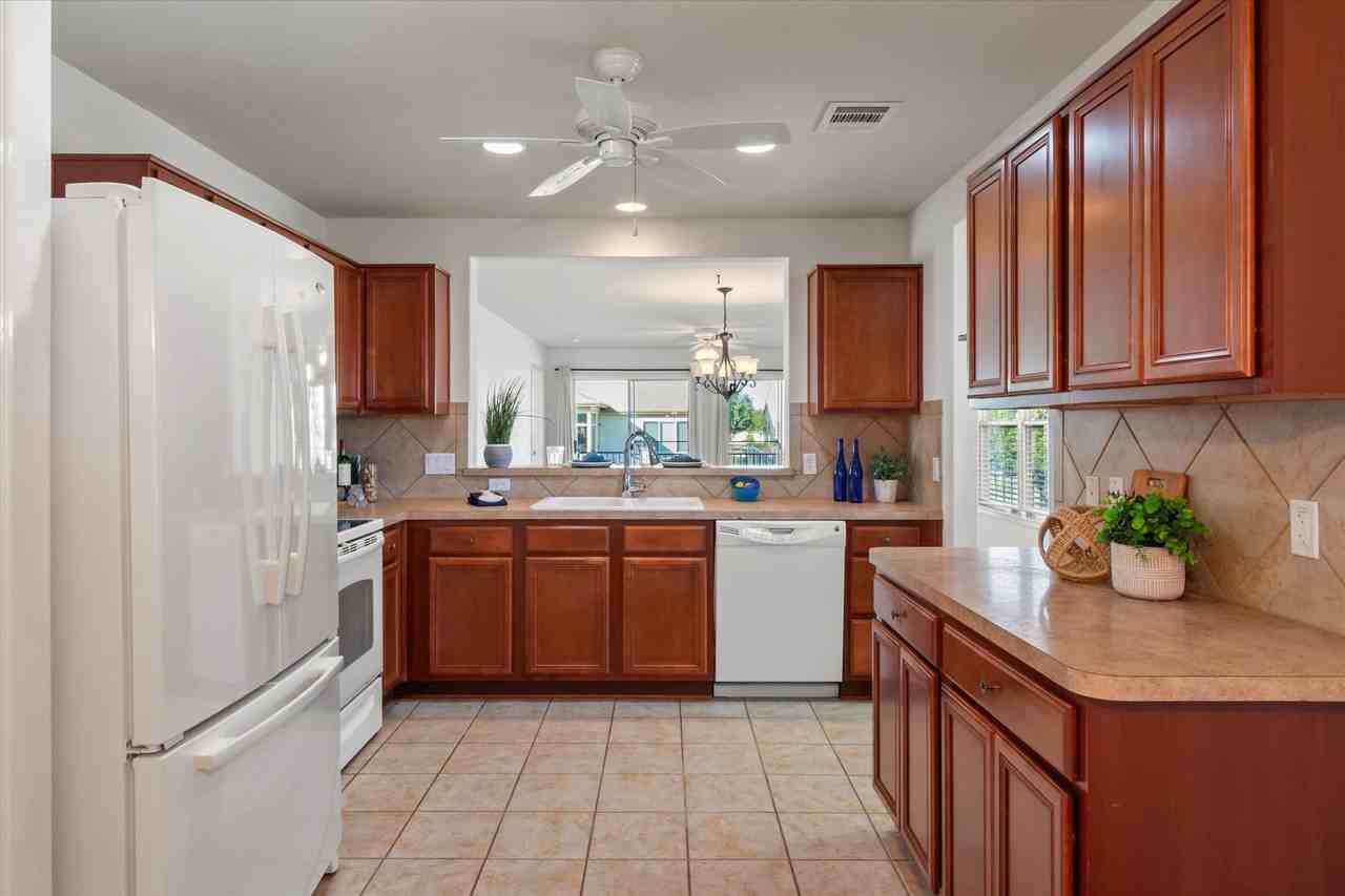 325 Barrington Farm Ct - Photo 6 of 37