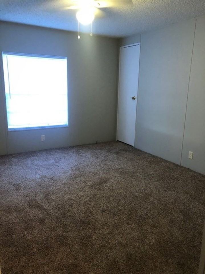 47 Lake Ellen Shores Dr - Photo 6 of 11