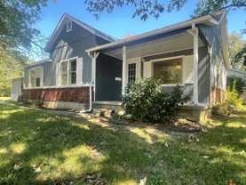 810 N Du Quoin St - Photo 1 of 1