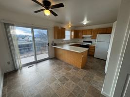 featured image of 496 496 - 498 Bellflower Dr